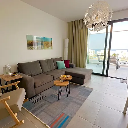 Apartment Cosy With Scenic Terrace Views Kyrenia (Northern Cyprus)