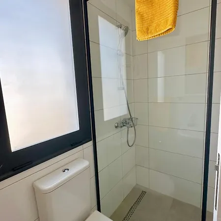 Apartamento Cosy With Scenic Terrace Views *